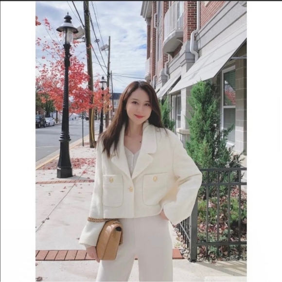 NWT Zara Cropped Size XL Wool Blend Blazer Bloggers Favorite 8212/660 --r - Picture 3 of 3